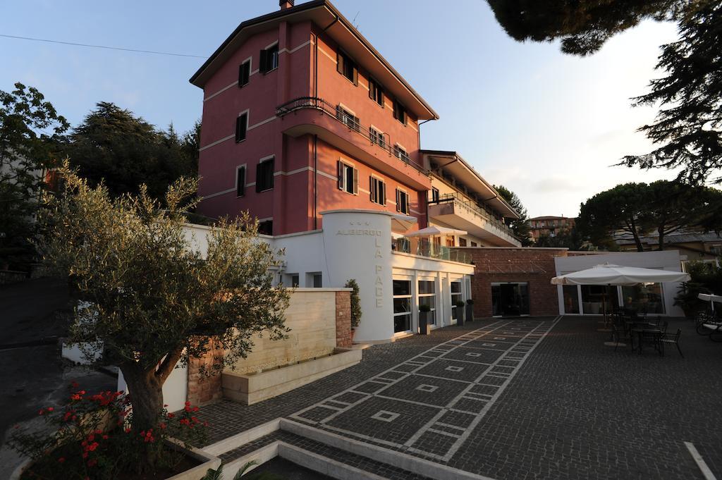 Albergo La Pace Segni Exterior photo